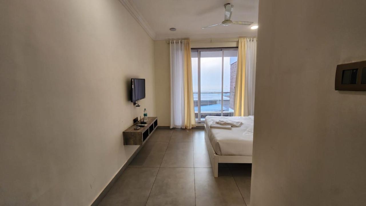 Coastal Bay Beach Resort Harnai 외부 사진