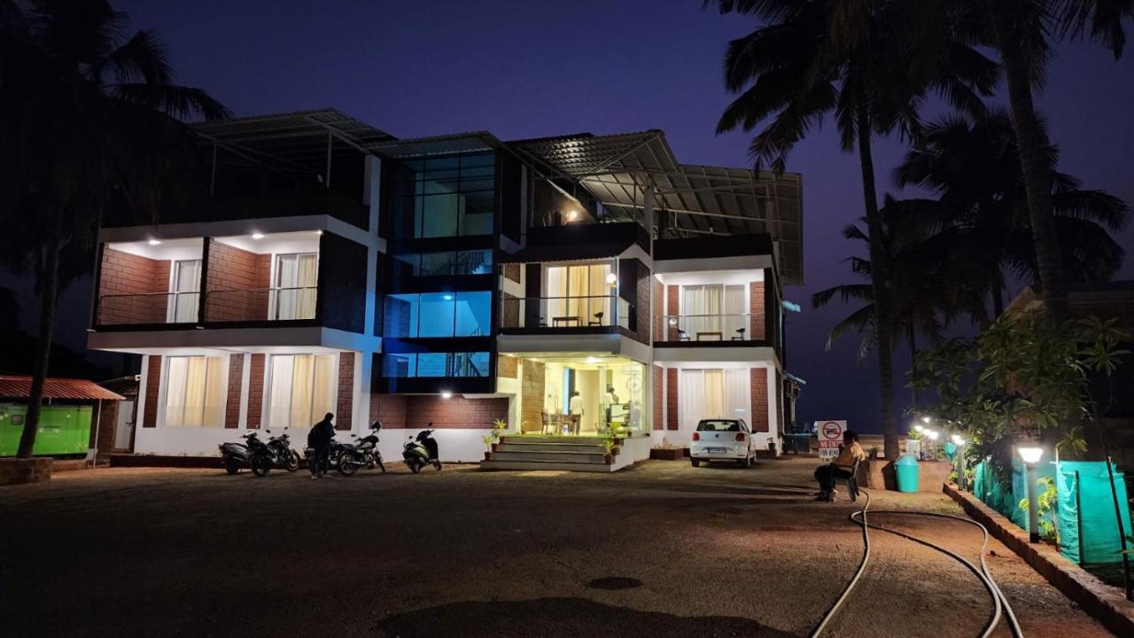 Coastal Bay Beach Resort Harnai 외부 사진